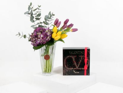 Picture of Charming Tulips | Valentino
